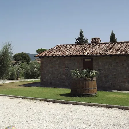 Agriturismo Il Canto Della Gallina Farm stay