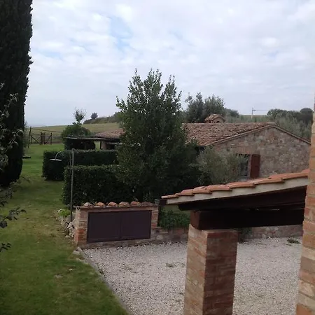 Agriturismo Il Canto Della Gallina Farm stay Villastrada (Umbria)